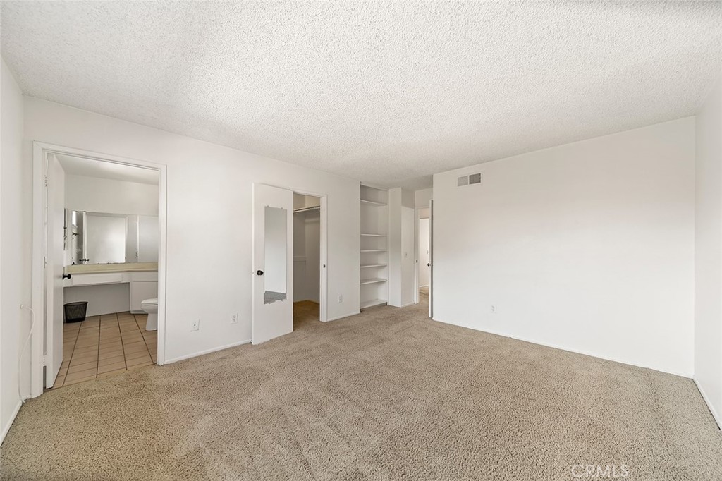 750 E 5th Street 33