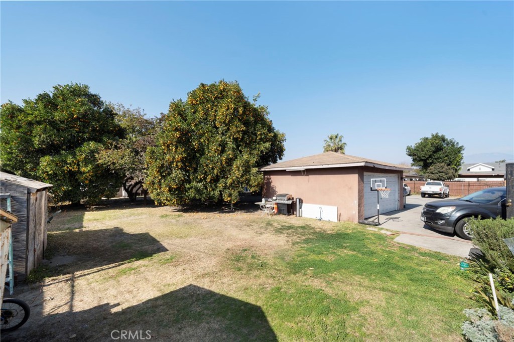 2463 Tamora Avenue