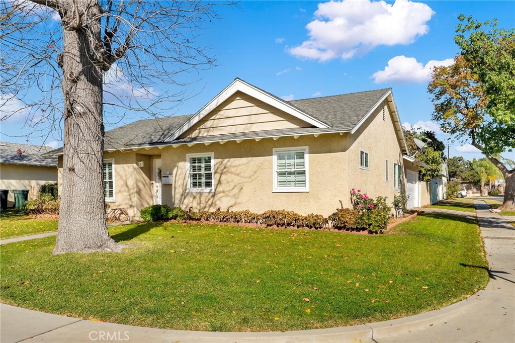 1215 W Delvale Street