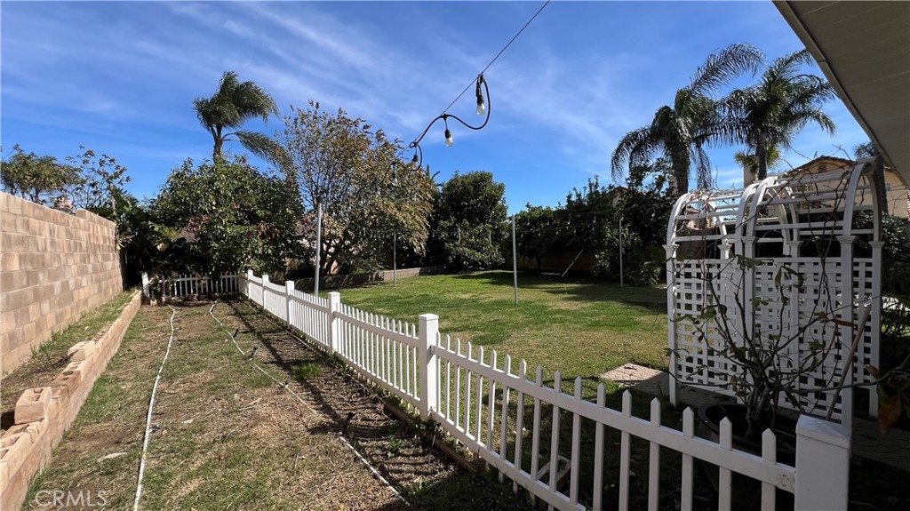 5440 Blue Springs Cir