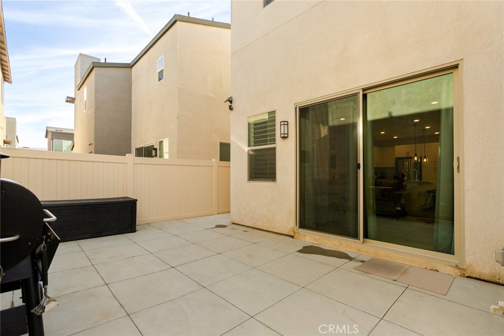 3657 E Eames Street