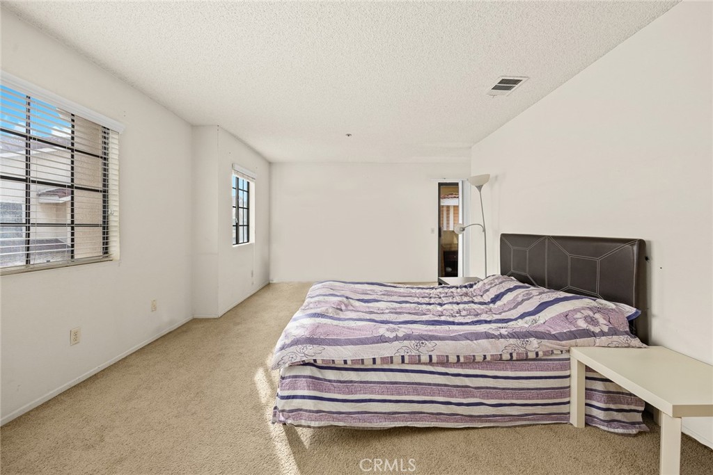 2806 Consol Avenue