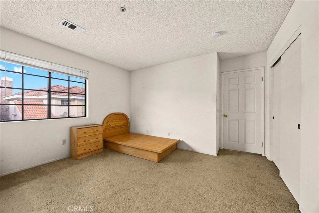 2806 Consol Avenue