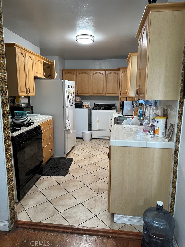 15227 Moccasin Street