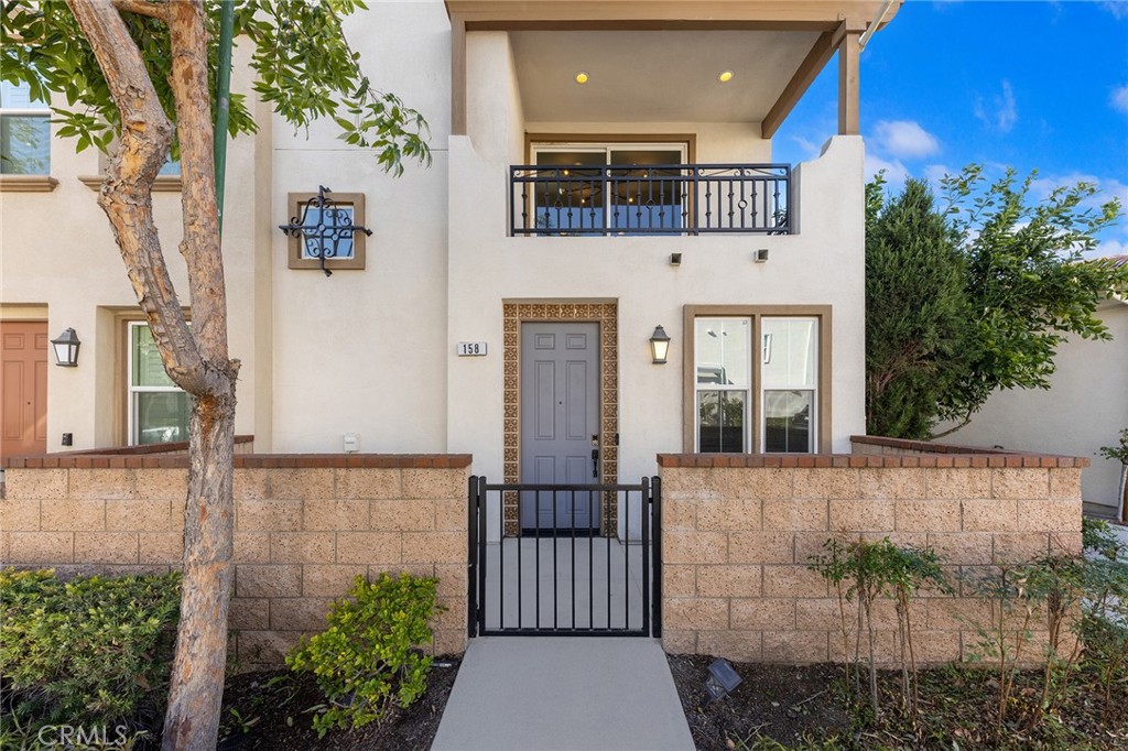 158 Macintosh Way
