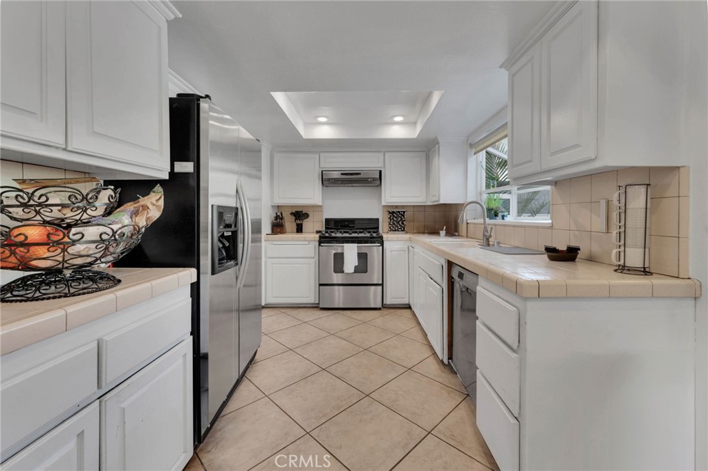 903 Crest Vista Drive