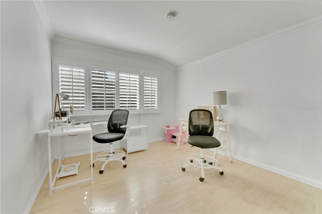 903 Crest Vista Drive