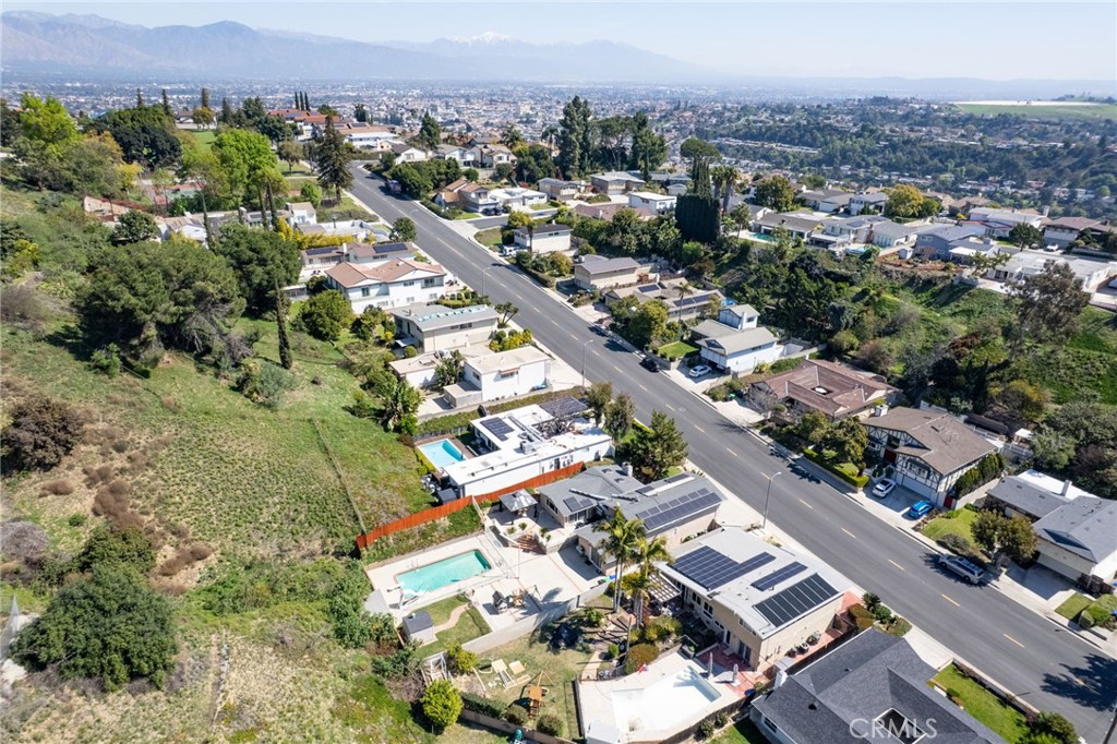 903 Crest Vista Drive