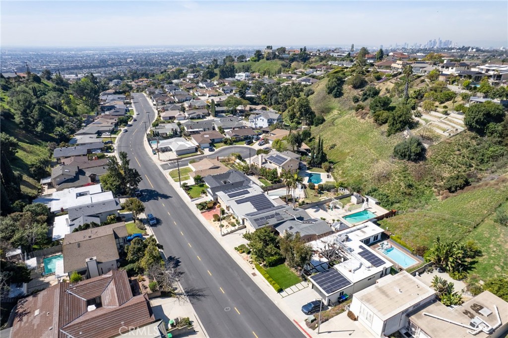 903 Crest Vista Drive