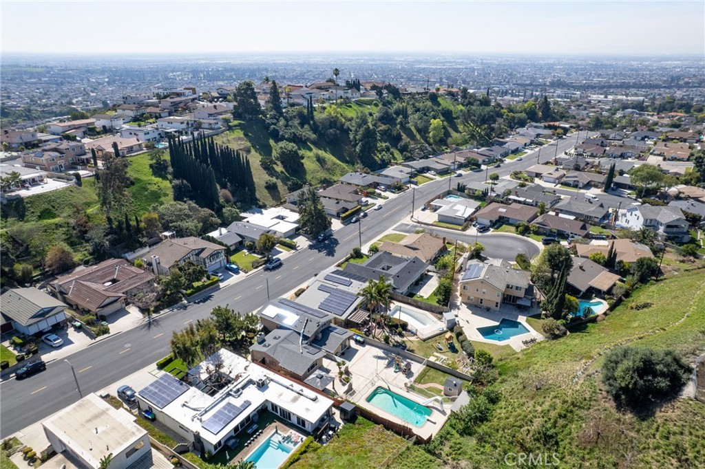 903 Crest Vista Drive