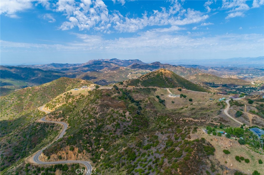 0 Castro Peak Motorway