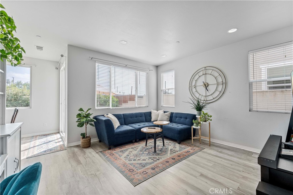 1357 Bonnie Cove Avenue