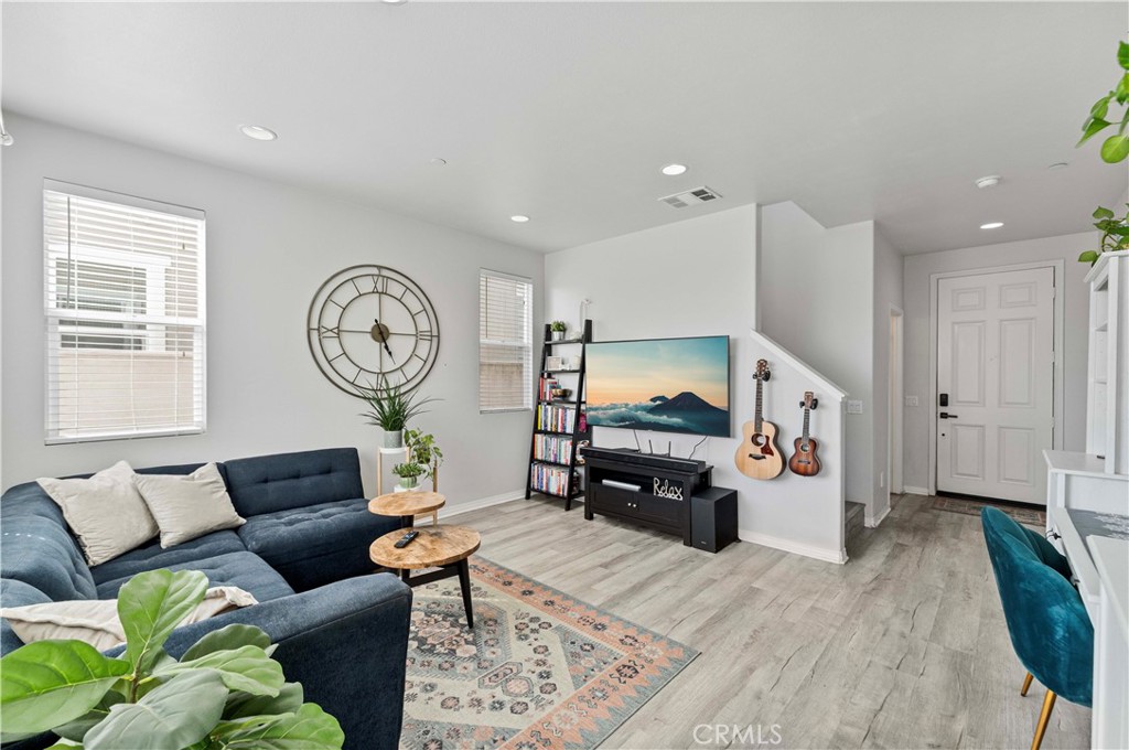 1357 Bonnie Cove Avenue