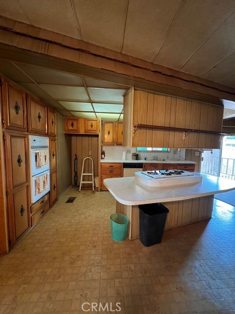 17350 Temple Avenue 62