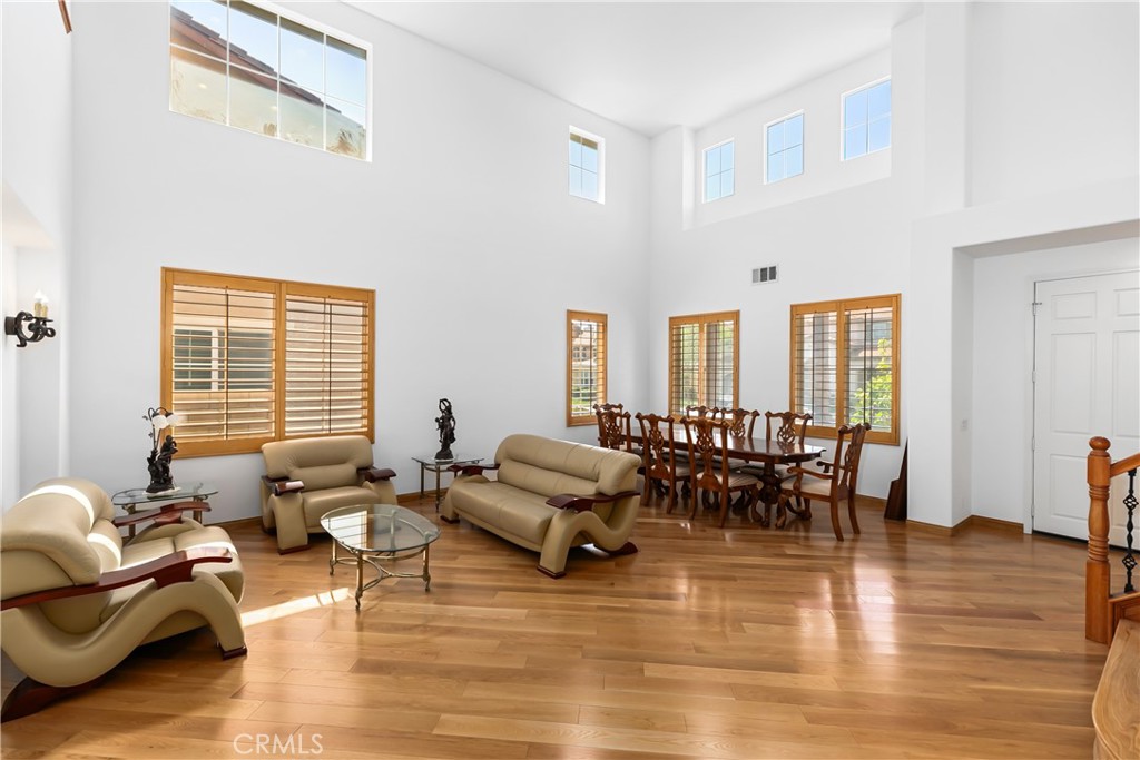 336 N Baker Privado