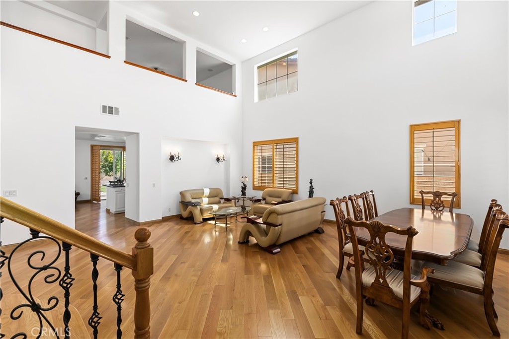 336 N Baker Privado