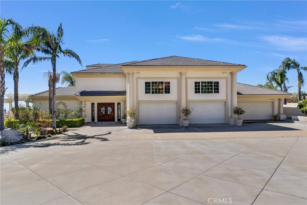 10817 Carriage Drive