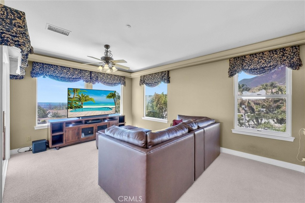 10817 Carriage Drive