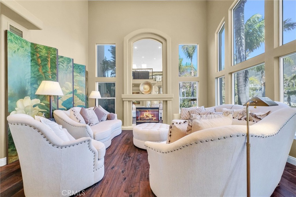 10817 Carriage Drive
