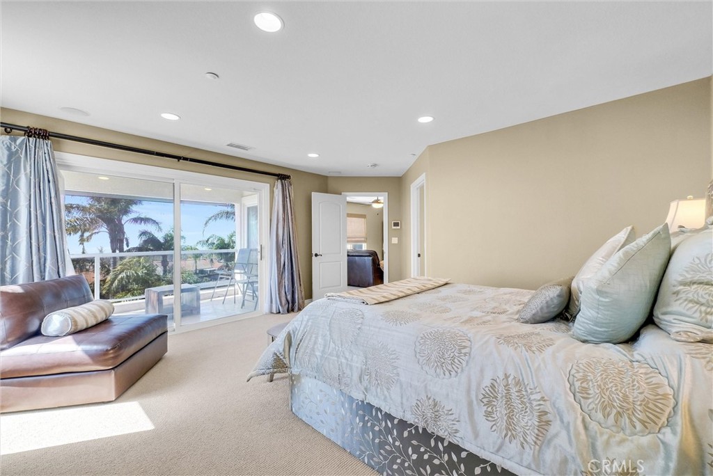 10817 Carriage Drive