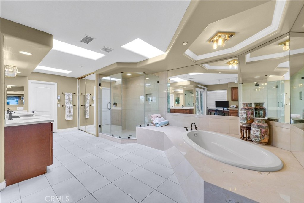 10817 Carriage Drive