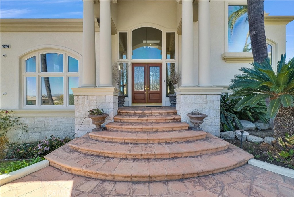10817 Carriage Drive