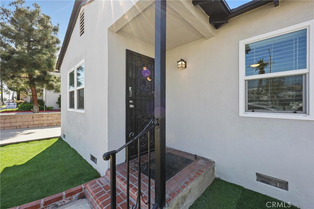 19526 E Cienega Avenue