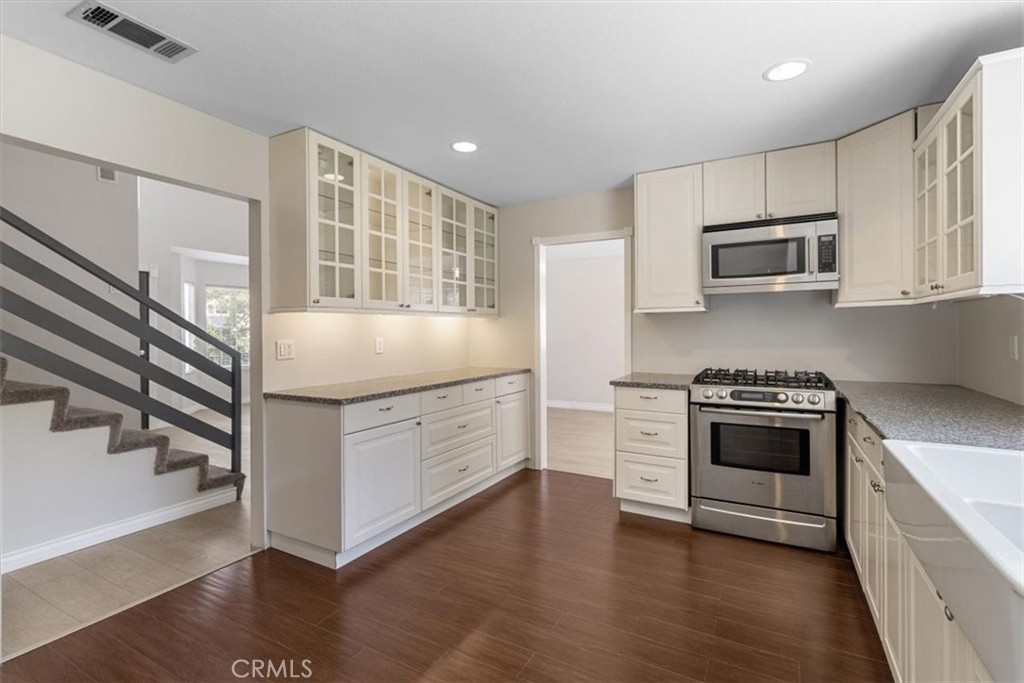 11 Rainbow Ridge Road