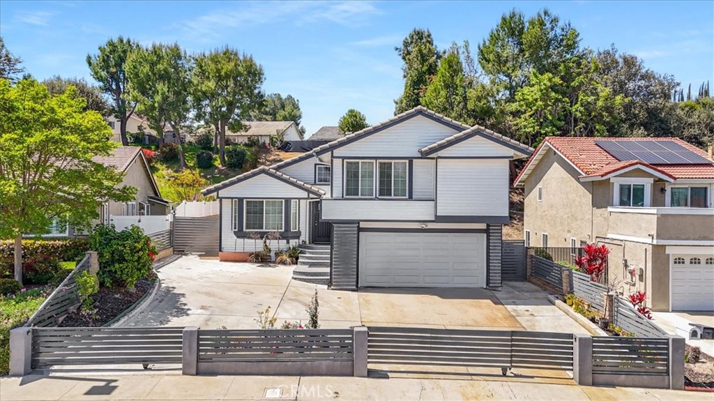 11 Rainbow Ridge Road