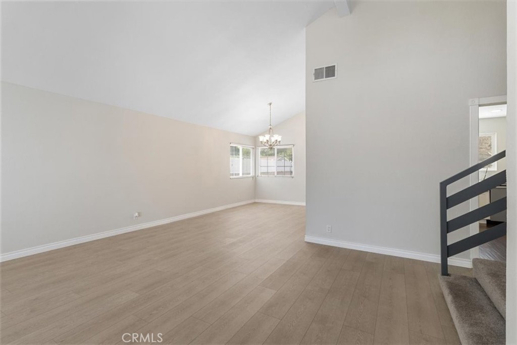 11 Rainbow Ridge Road