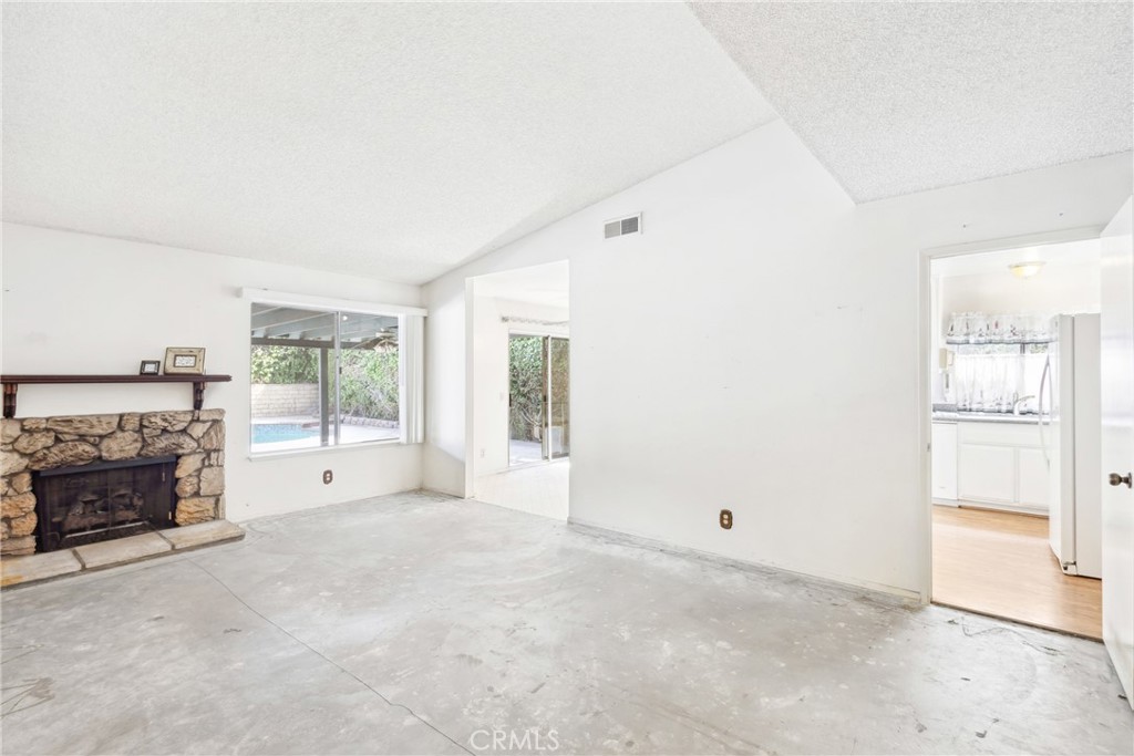 1581 Paseo Ave.