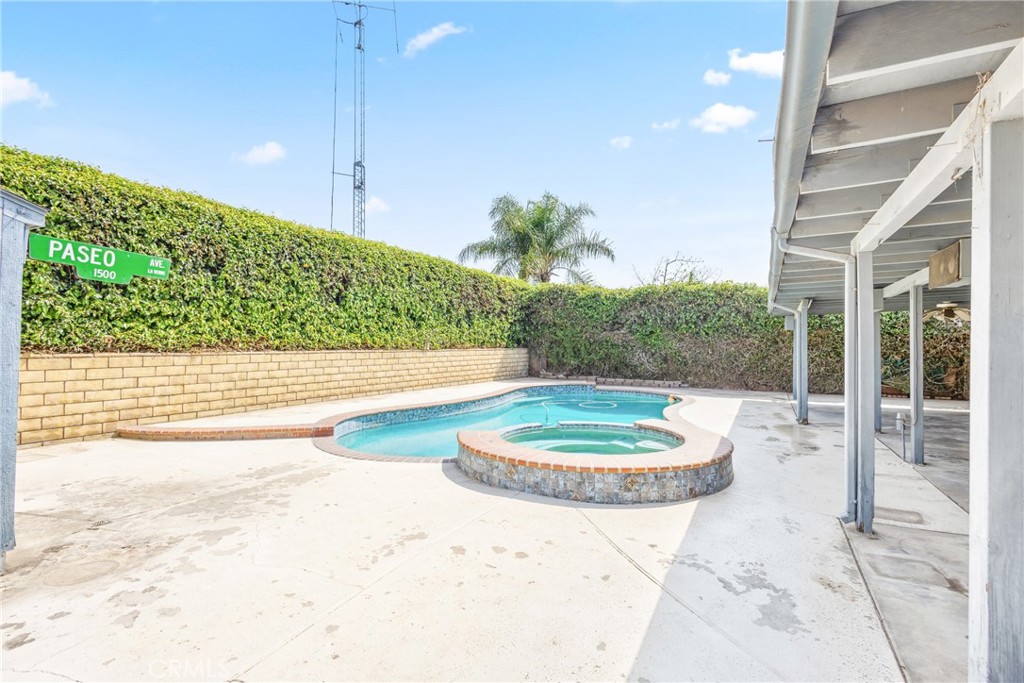 1581 Paseo Ave.