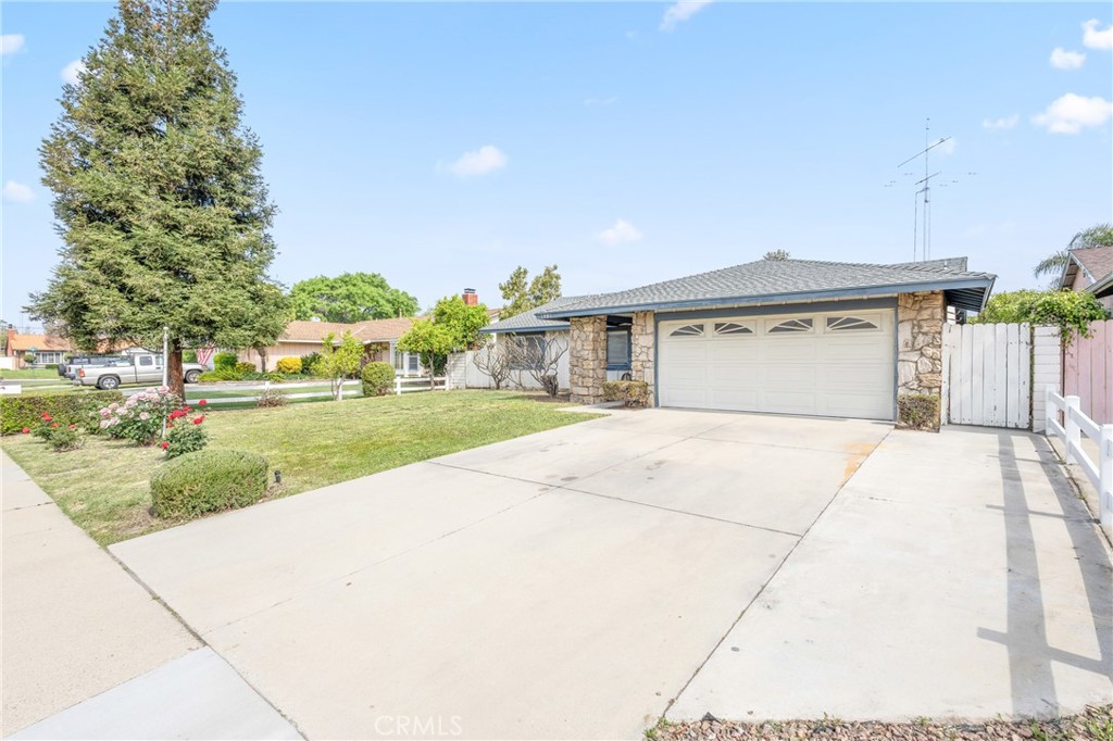 1581 Paseo Ave.
