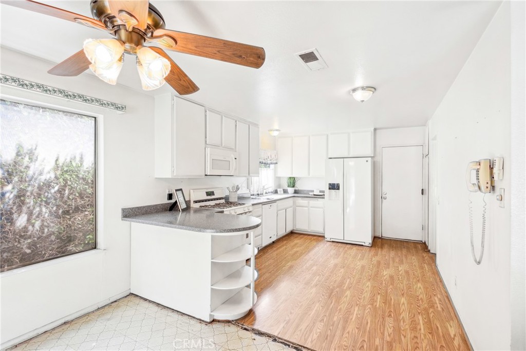 1581 Paseo Ave.