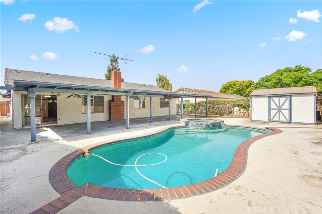 1581 Paseo Ave.