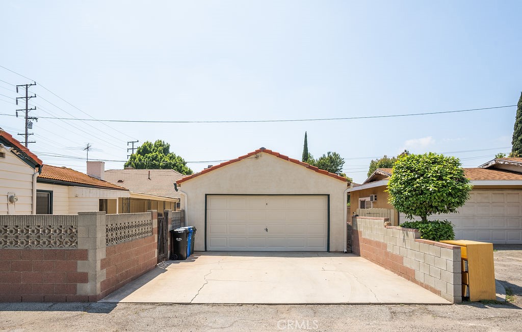 10525 Olive Street