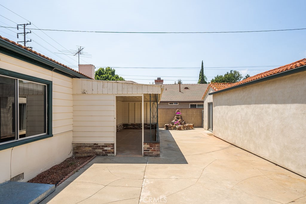 10525 Olive Street