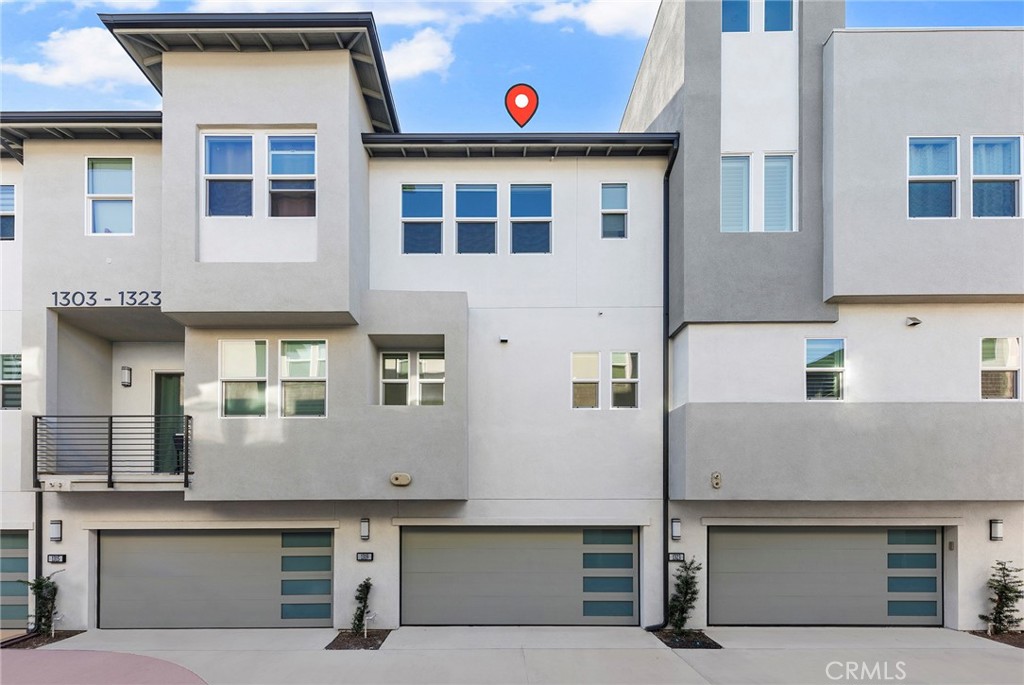 1315 W Cara Drive