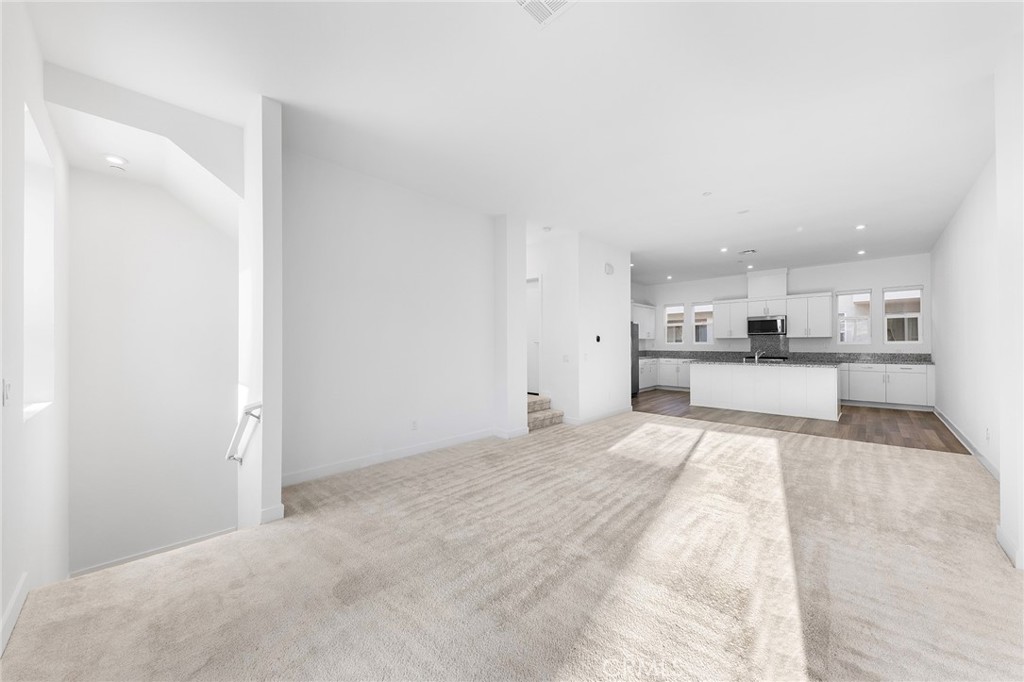 1315 W Cara Drive