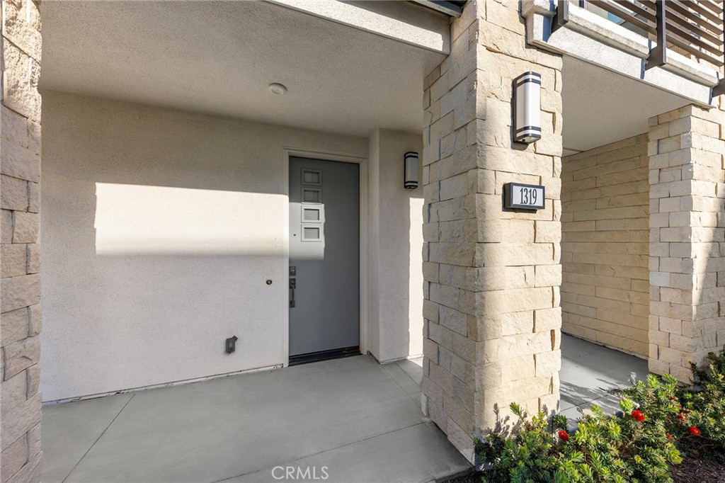 1315 W Cara Drive