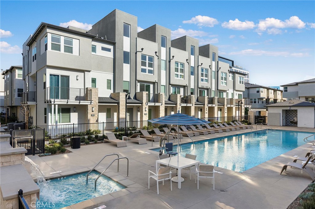 1315 W Cara Drive