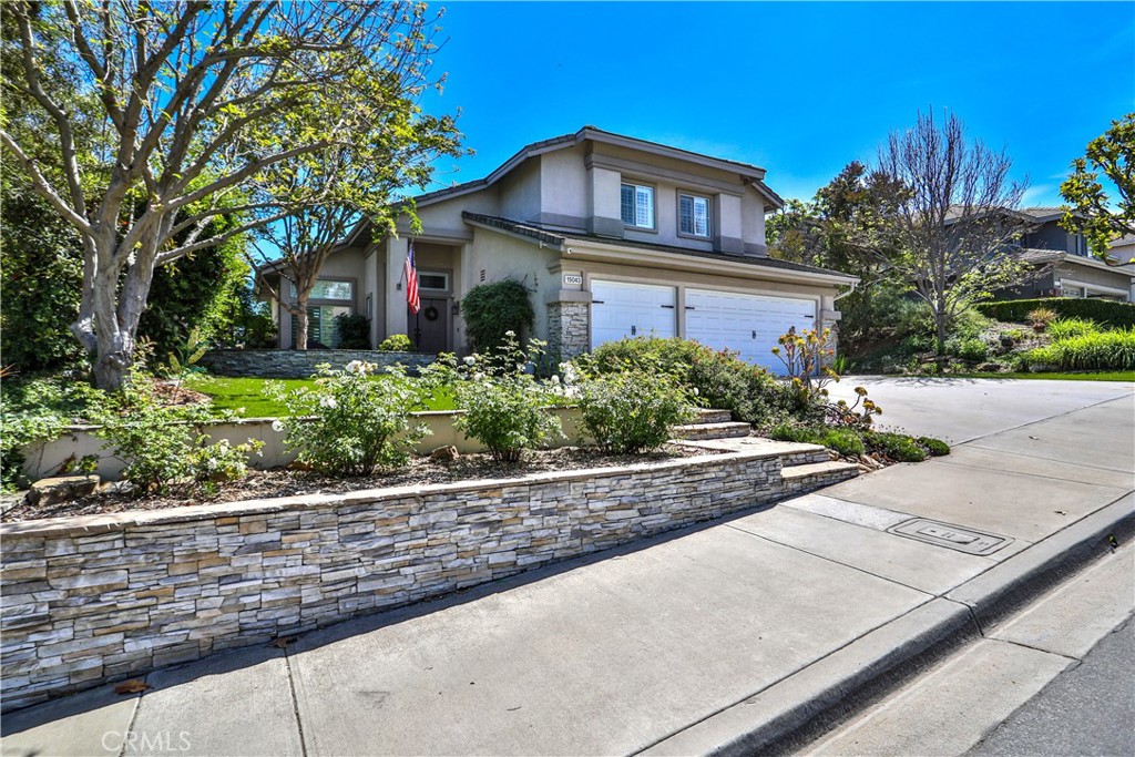 15043 Avenida Compadres