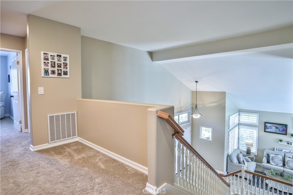 15043 Avenida Compadres