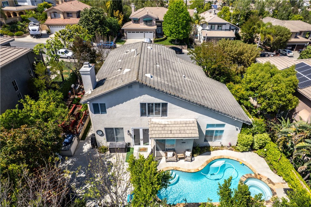 15043 Avenida Compadres