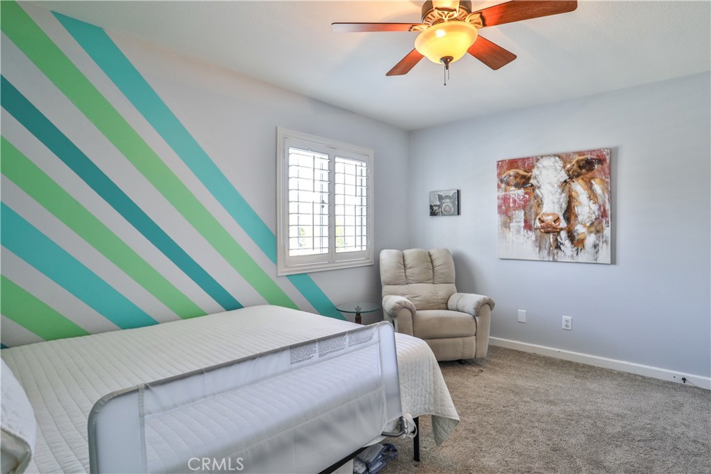 15043 Avenida Compadres