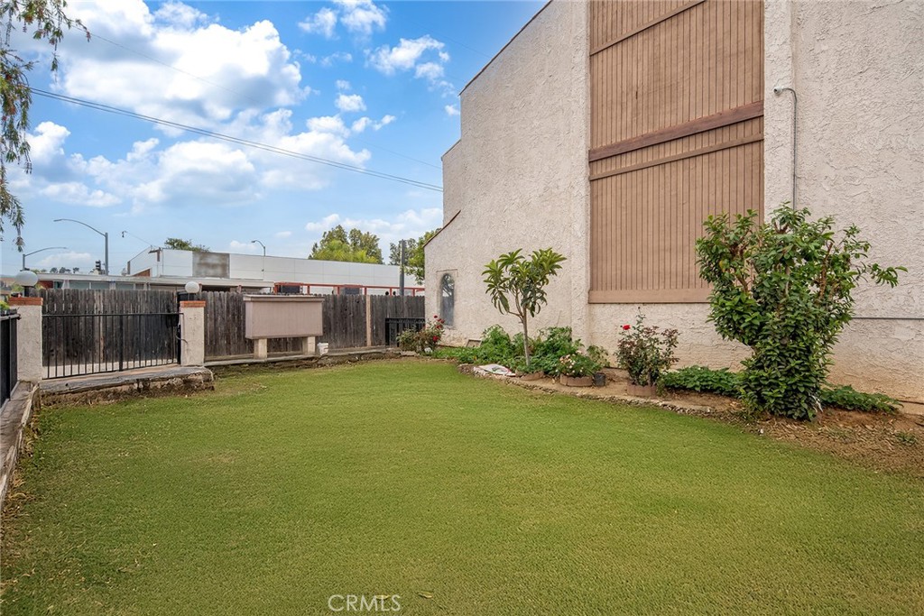 109 N Nicholson Avenue A