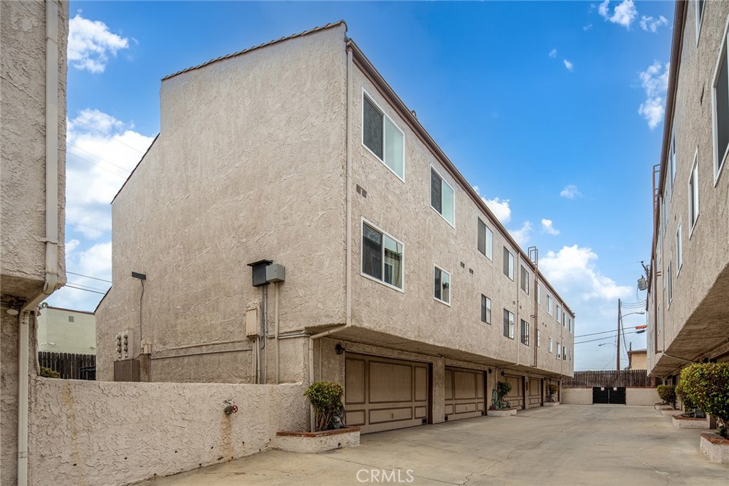 109 N Nicholson Avenue A