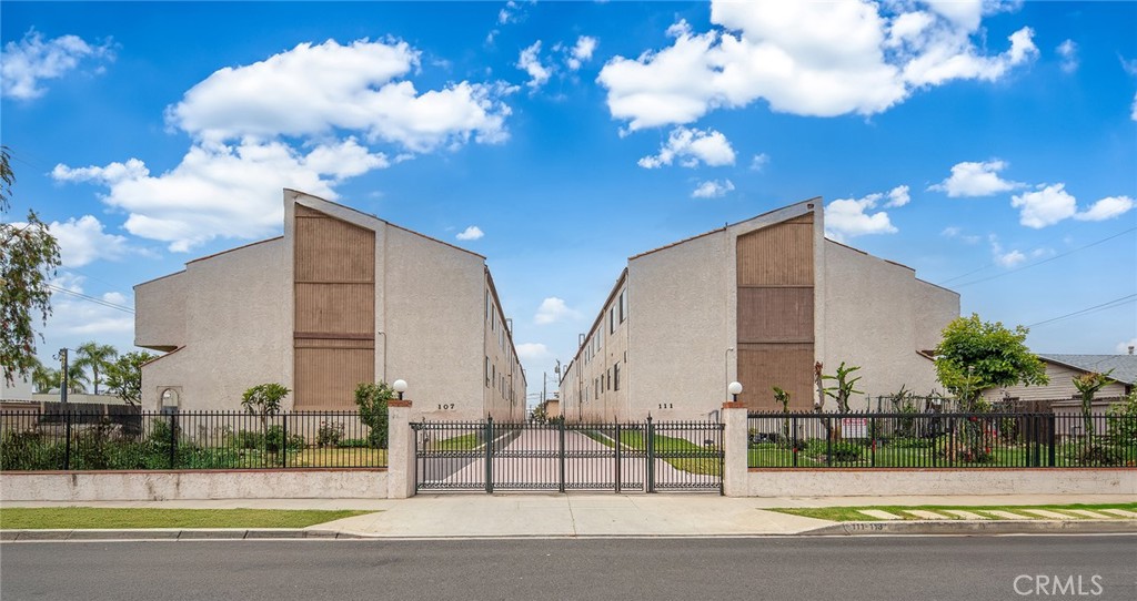 109 N Nicholson Avenue A