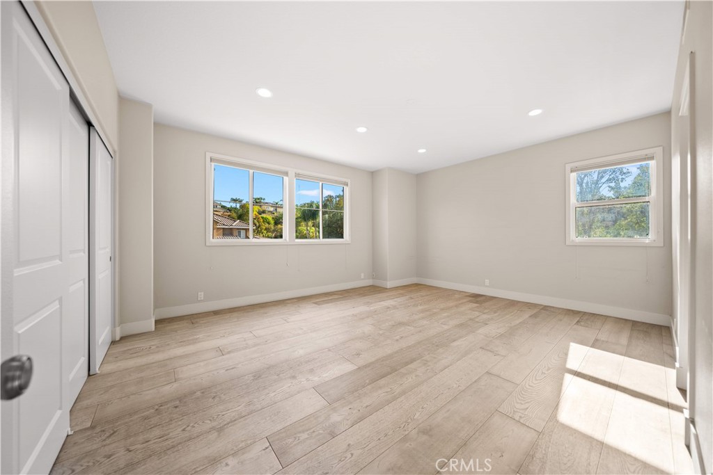 3048 Street Of The Chimes