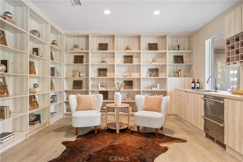 3048 Street Of The Chimes